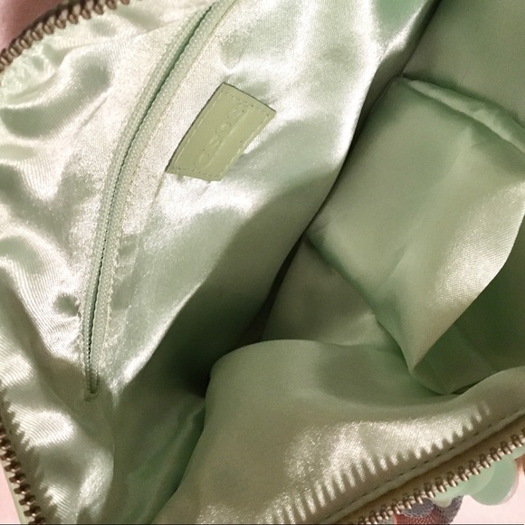 ASOS 3D Floral Clutch Bag/Purse - Picture 5 of 5